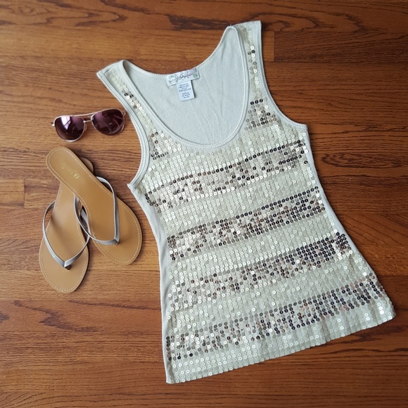 Younique Tops - ⚠️FINAL⚠️ Younique Gold Sequin Tank Top